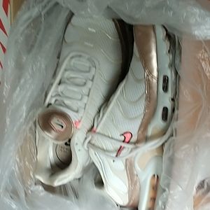 Women Nike air max plus